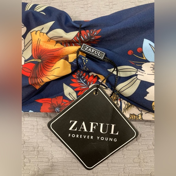 ZAFUL Floral Bandeau Bikini Set 8 - Picture 7 of 10